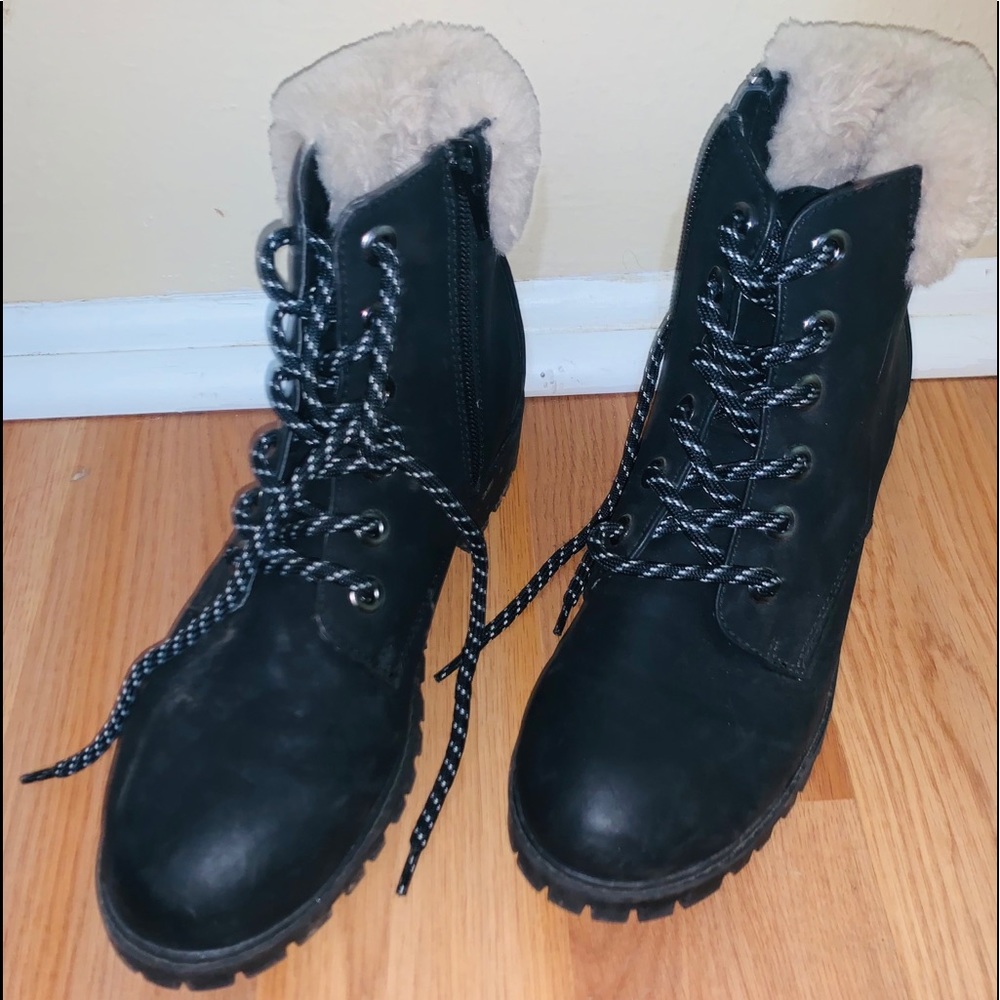 Woman’s black boots